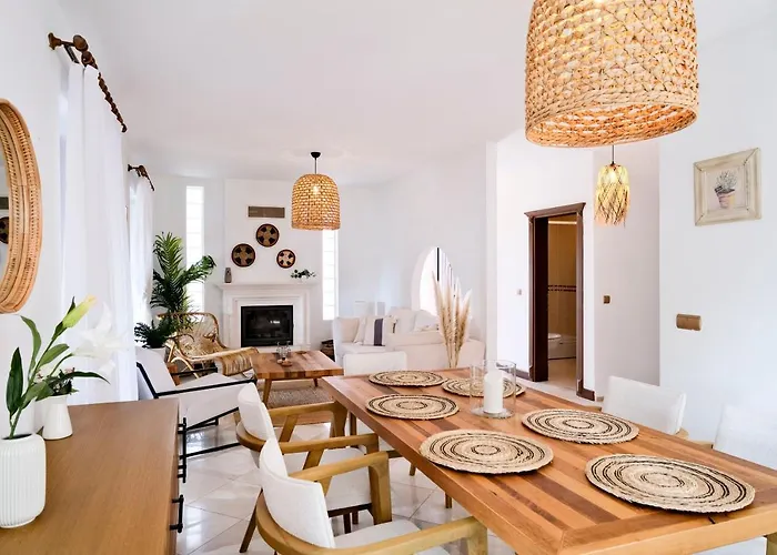 ヴィラ Aka オルデニズ