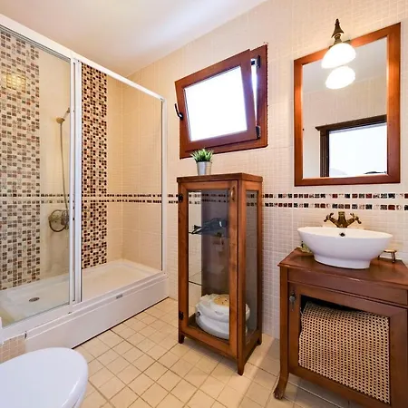 Aka Олудениз